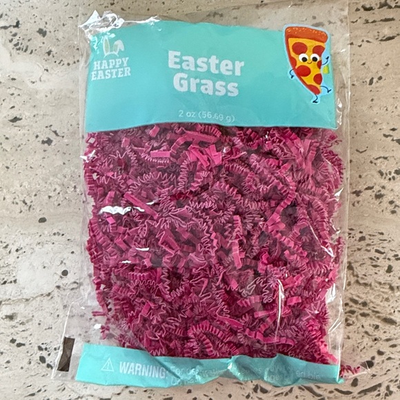 It’s Easter!!! Cute plastic egg with a cute surprise inside No Candy!! - Picture 5 of 7